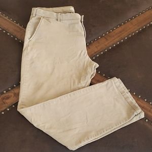 Mens classic Khaki slacks. Size 34x32